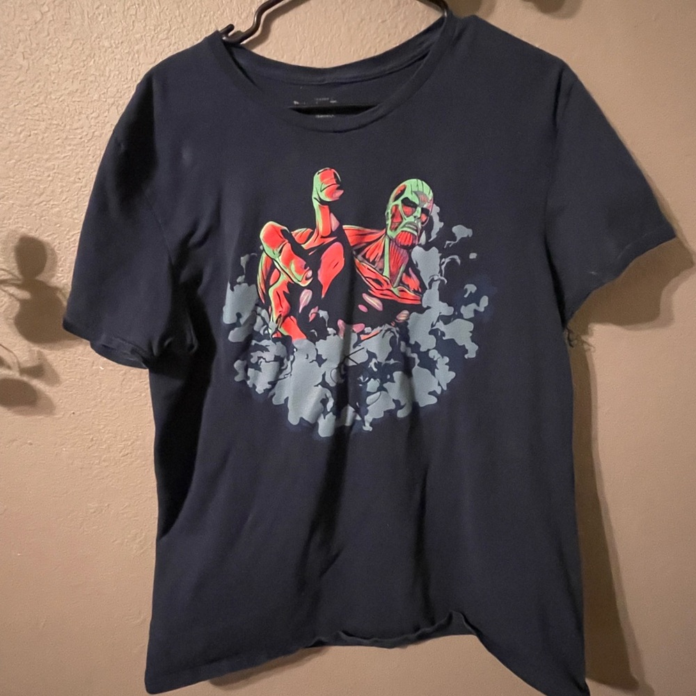 Attack on Titan L Colossal Titan graphic Tshirt